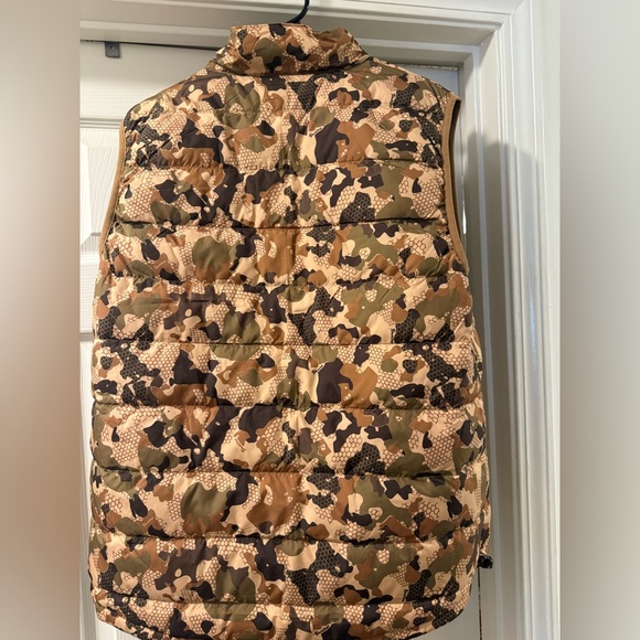 Duck Camp Reversible Vest - Picture 7 of 7